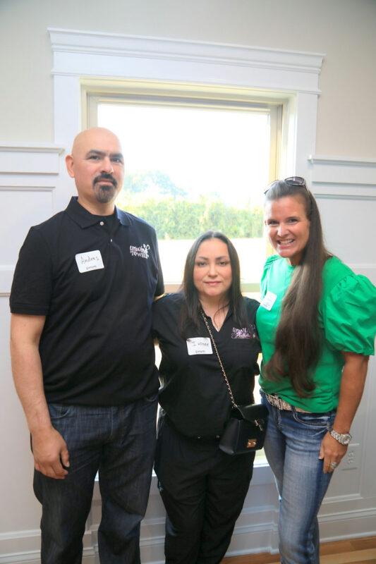 Chris and Ivonne Pequeno, Rachel Brown Chris and Ivonne Pequeno, Rachel Brown