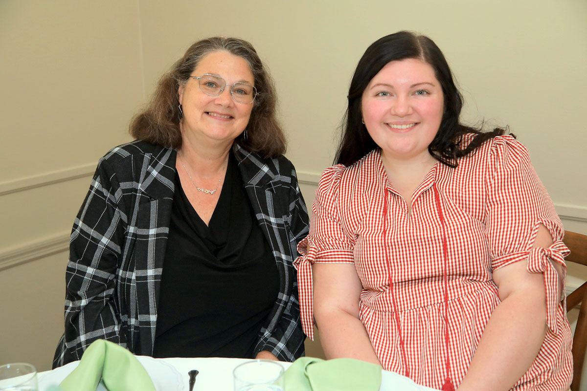 Clarksville Chamber’s Women in Business with Jessica Stollings-Holder Clarksville Chamber’s Women in Business with Jessica Stollings-Holder