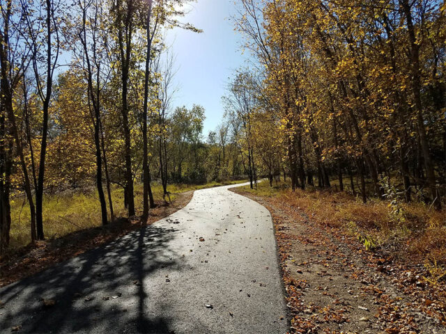 Clarksville Greenway. (Mark Haynes, Clarksville Living Magazine)