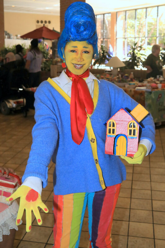 Jalyn Pearman as Wally Darling
