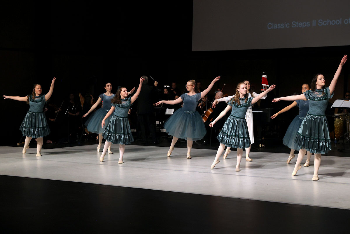 Gateway Chamber Orchestra’s The Nutcracker. (Mark Haynes, Clarksville Living Magazine) Gateway Chamber Orchestra’s The Nutcracker. (Mark Haynes, Clarksville Living Magazine)