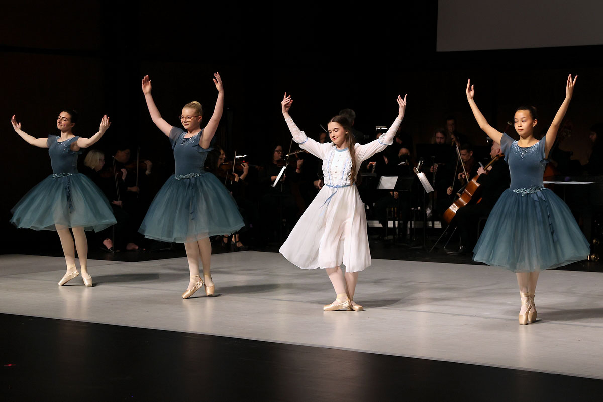 Gateway Chamber Orchestra’s The Nutcracker. (Mark Haynes, Clarksville Living Magazine) Gateway Chamber Orchestra’s The Nutcracker. (Mark Haynes, Clarksville Living Magazine)