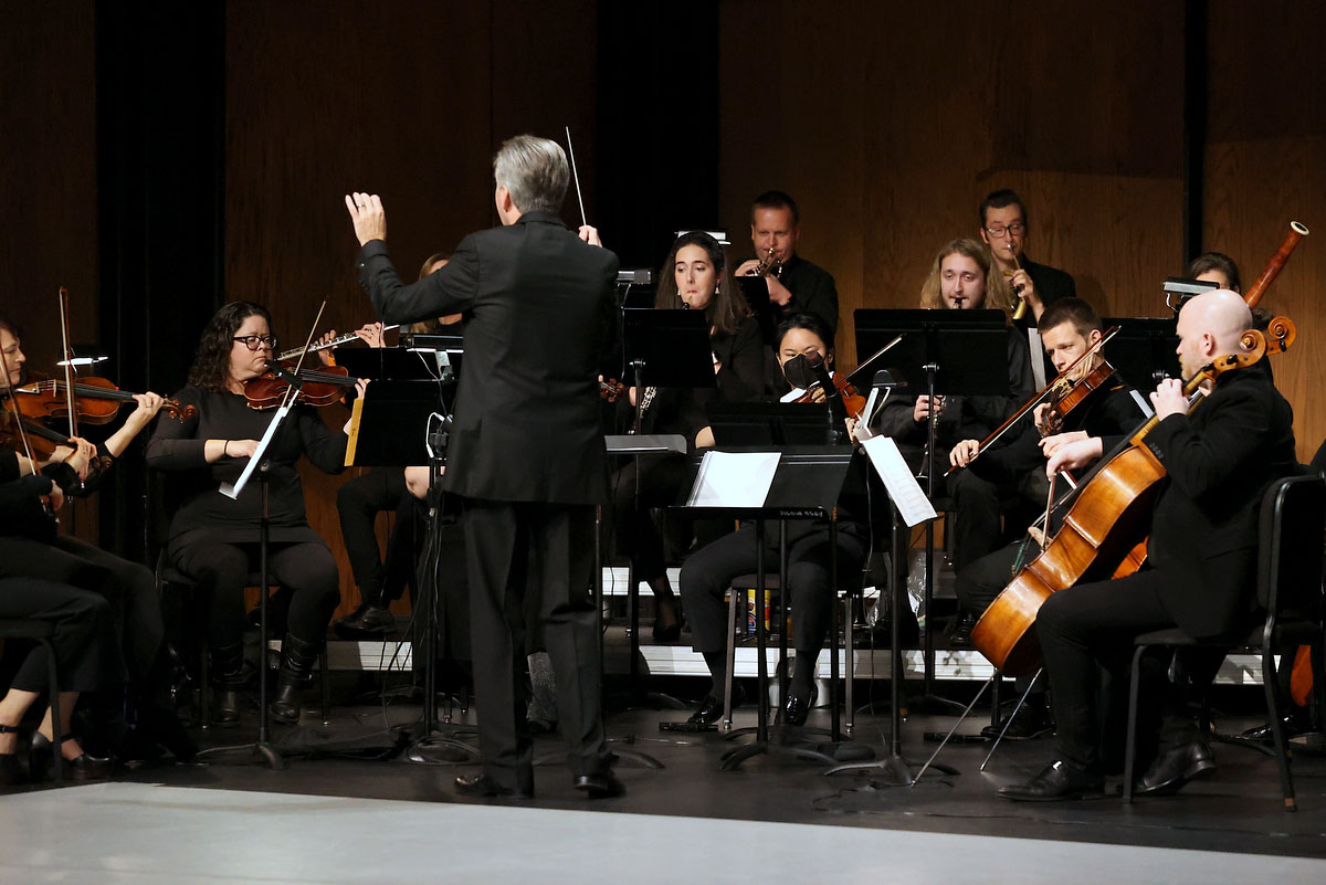 Gateway Chamber Orchestra’s The Nutcracker. (Mark Haynes, Clarksville Living Magazine) Gateway Chamber Orchestra’s The Nutcracker. (Mark Haynes, Clarksville Living Magazine)