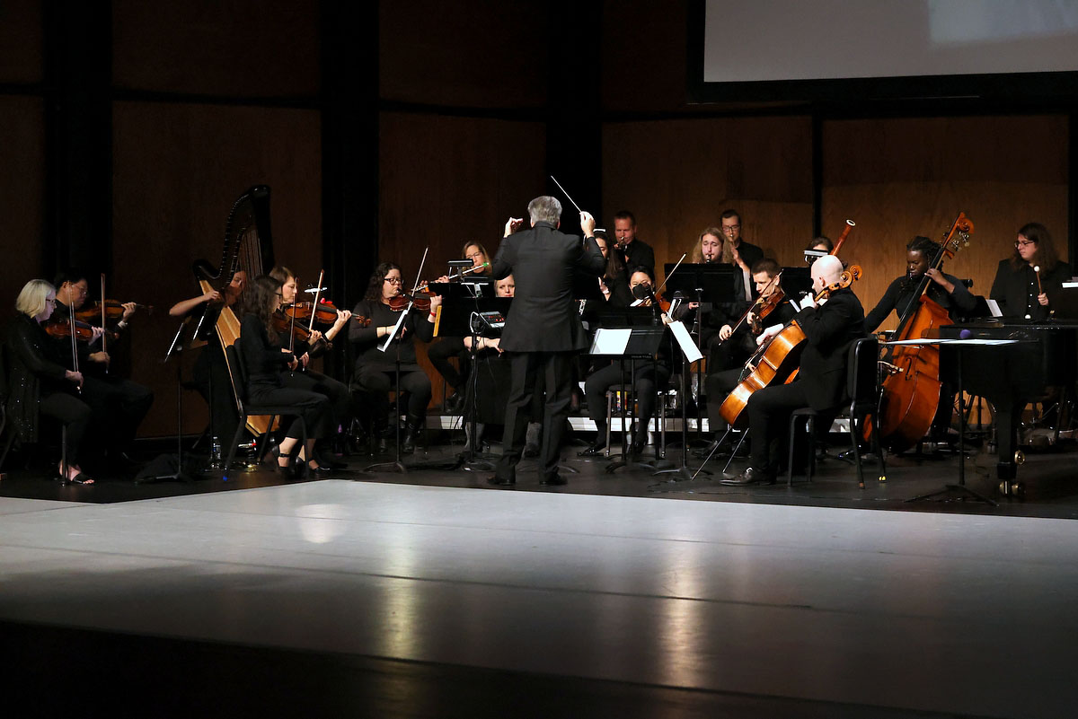 Gateway Chamber Orchestra’s The Nutcracker. (Mark Haynes, Clarksville Living Magazine) Gateway Chamber Orchestra’s The Nutcracker. (Mark Haynes, Clarksville Living Magazine)