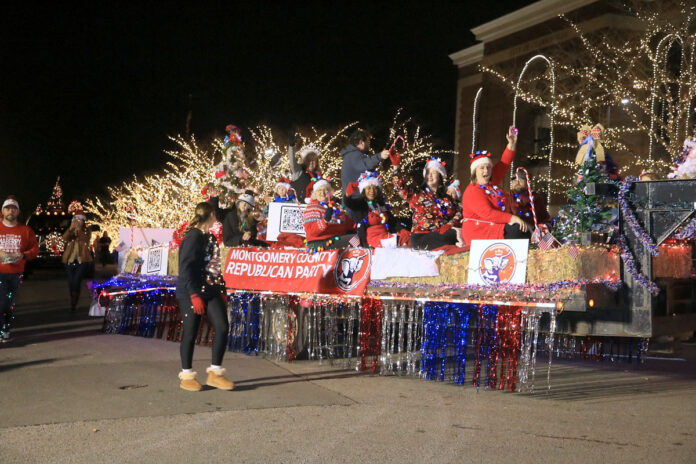 Clarksville Christmas Parade and Spirit Fest. (Tony Centonze, Clarksville Living Magazine)