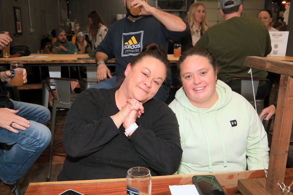 Britt Dignan’s fundraiser for tornado victims, at The Fallen Brewery. (Tony Centonze, Clarksville Living Magazine) Britt Dignan’s fundraiser for tornado victims, at The Fallen Brewery. (Tony Centonze, Clarksville Living Magazine)