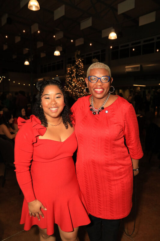 Clarksville Association of Realtors&rsquo; Holiday Soiree. (Tony Centonze, Clarksville Living Magazine)
