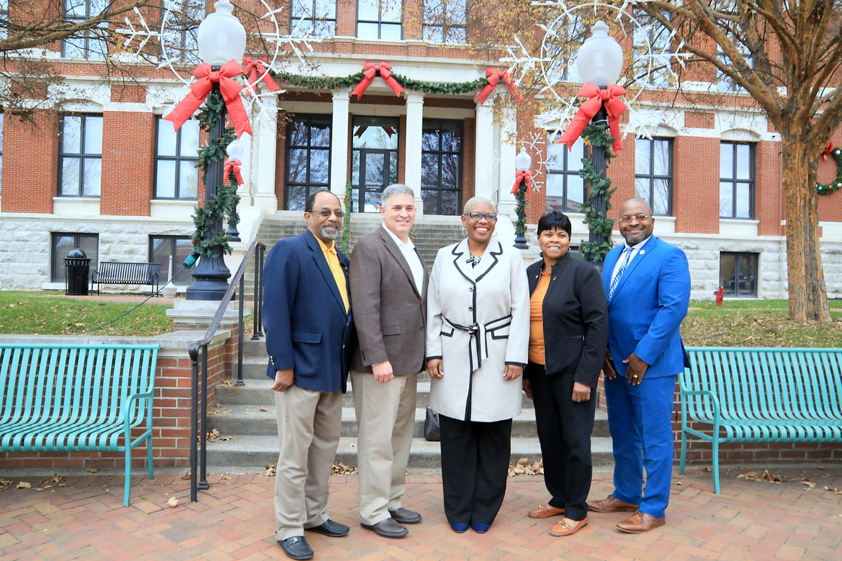 The unveiling of an historical marker commemorating Clarksville’s Civil Rights Movement. (Tony Centonze, Clarksville Living Magazine) The unveiling of an historical marker commemorating Clarksville’s Civil Rights Movement. (Tony Centonze, Clarksville Living Magazine)