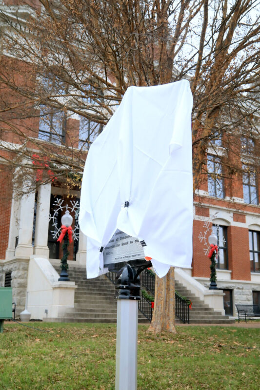 The unveiling of an historical marker commemorating Clarksville’s Civil Rights Movement. (Tony Centonze, Clarksville Living Magazine) The unveiling of an historical marker commemorating Clarksville’s Civil Rights Movement. (Tony Centonze, Clarksville Living Magazine)