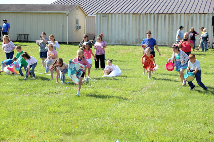 2024 Yellow Creek Baptist Church’s Annual Easter Egg Hunt. (Mark Haynes, Clarksville Living Magazine)