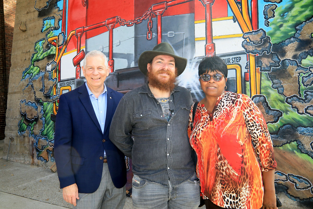 Clarksville Mayor Joe Pitts, Ricky Cavaness and Mayor Pro Tem Wanda Smith Clarksville Mayor Joe Pitts, Ricky Cavaness and Mayor Pro Tem Wanda Smith