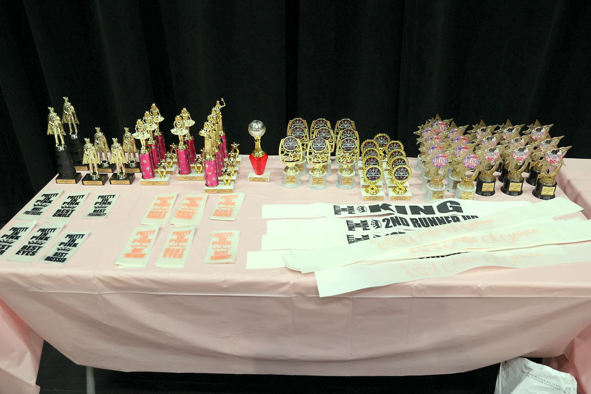 Pretty in Pink Beauty Pageant. (Mark Haynes, Clarksville Living Magazine) Pretty in Pink Beauty Pageant. (Mark Haynes, Clarksville Living Magazine)