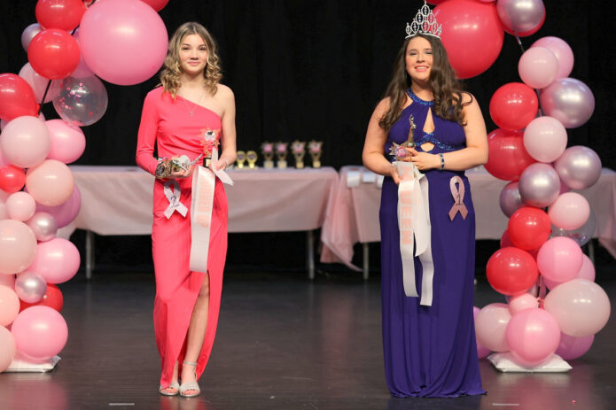 Queen: Evee Avila winner of the Girls 15-17 Year (right) and 1st Runner Up Alyse Rau (left). (Mark Haynes, Clarksville Living Magazine)