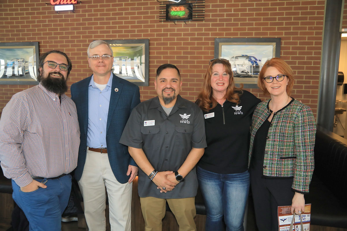 Chad Sisson, Dan Moore, Jimmy Wiesner, Petra Roush and Julie Runyon Chad Sisson, Dan Moore, Jimmy Wiesner, Petra Roush and Julie Runyon