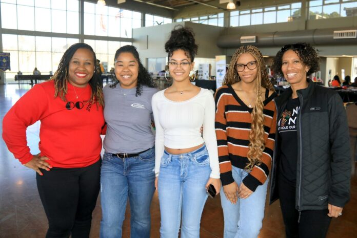 Kara Bond, Sheena Dixon, Melea Dixon, Jasmyn Walker and Alicia Taylor