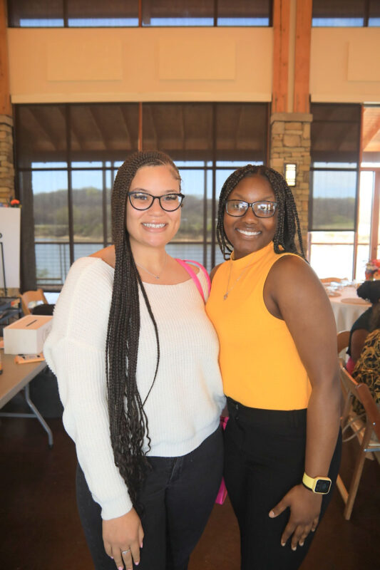 Brinlee Sells and Aarionna Williams