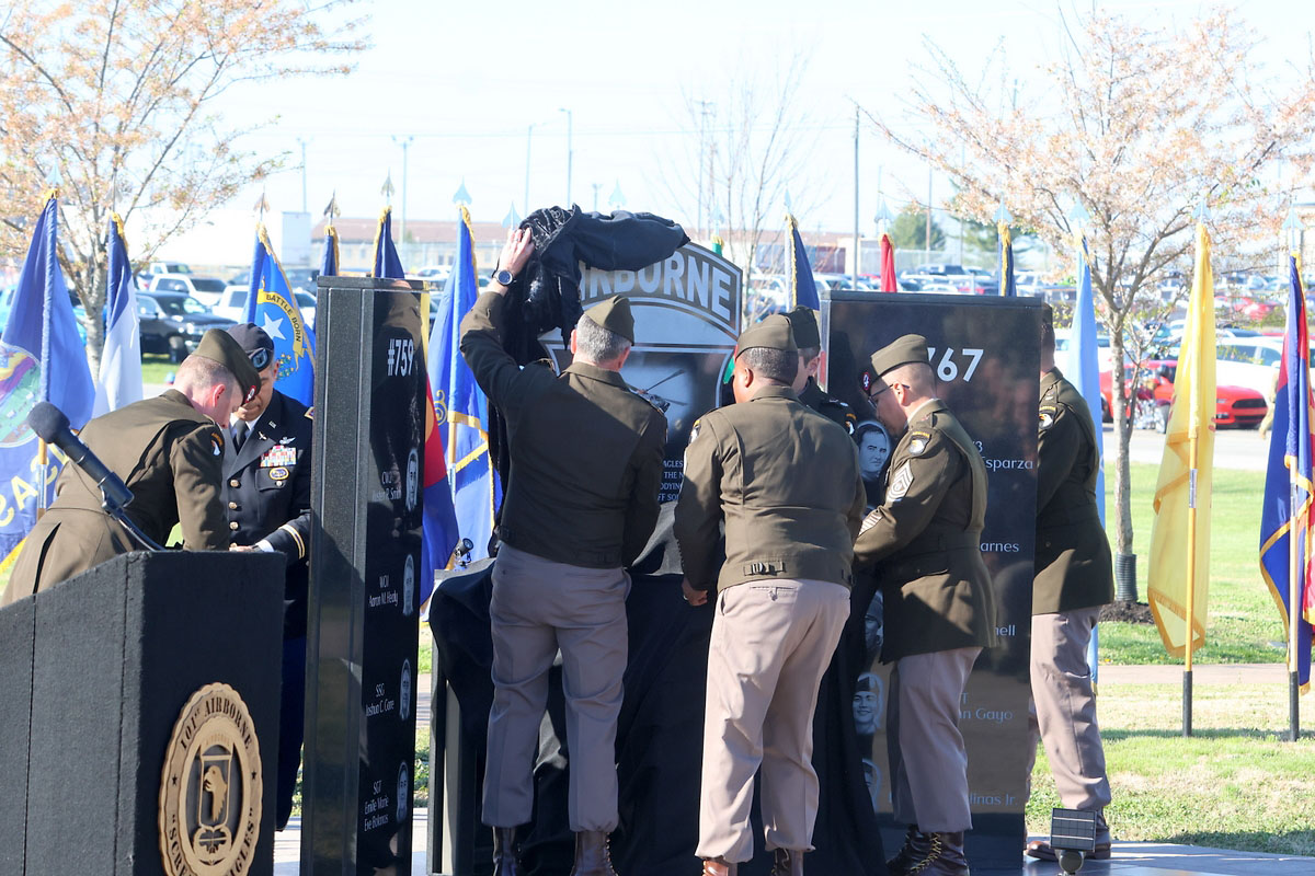 Official unveiling of the 9 Eagles Memorial at Fort Campbell. (Tony Centonze, Clarksville Living Magazine) Official unveiling of the 9 Eagles Memorial at Fort Campbell. (Tony Centonze, Clarksville Living Magazine)