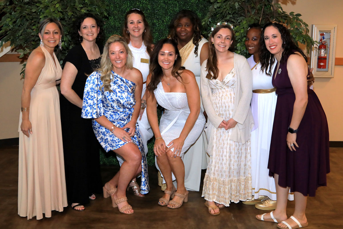 Fun at this year’s Fort Campbell Spouses Club V.I.C.E. Night Fun at this year’s Fort Campbell Spouses Club V.I.C.E. Night