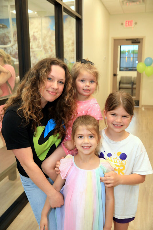 Jordyn Thomason, Evy, Emma and Ellie Shamblin Jordyn Thomason, Evy, Emma and Ellie Shamblin