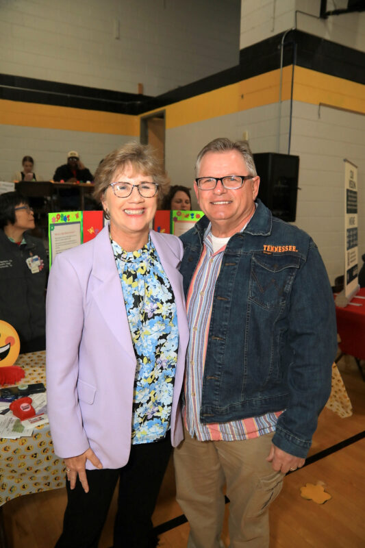 Karen Reynolds and Billy Burgett Karen Reynolds and Billy Burgett