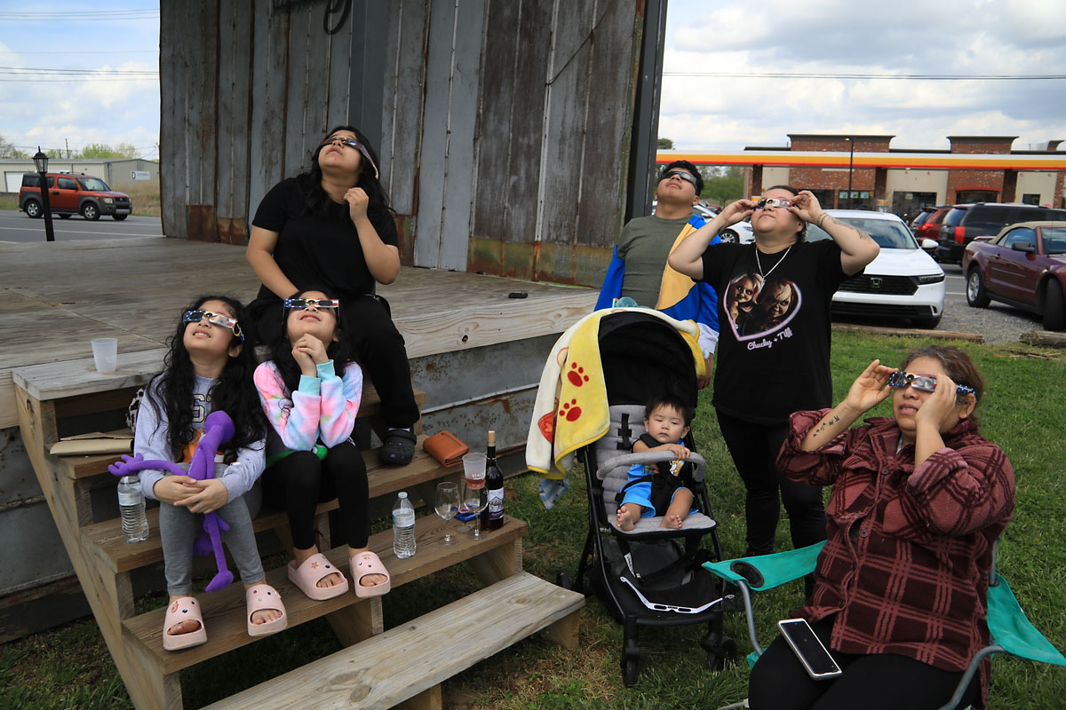 Near Total Eclipse at Beachaven Vineyards & Winery Near Total Eclipse at Beachaven Vineyards & Winery