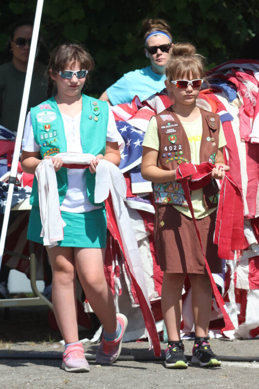 Aurora and Diana Kangas of Girl Scout Troop 4022 B Aurora and Diana Kangas of Girl Scout Troop 4022 B