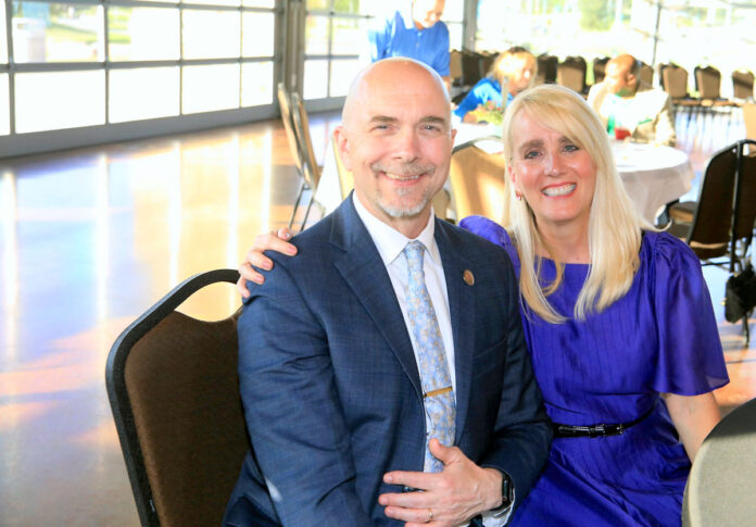 Buzz and Pam Hoon
