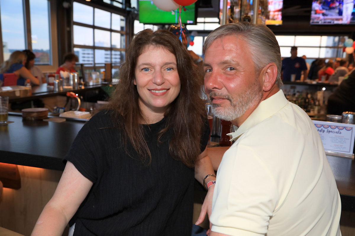Celebrating Independence Day at Shelby’s Trio. (Tony Centonze, Clarksville Living Magazine) Celebrating Independence Day at Shelby’s Trio. (Tony Centonze, Clarksville Living Magazine)
