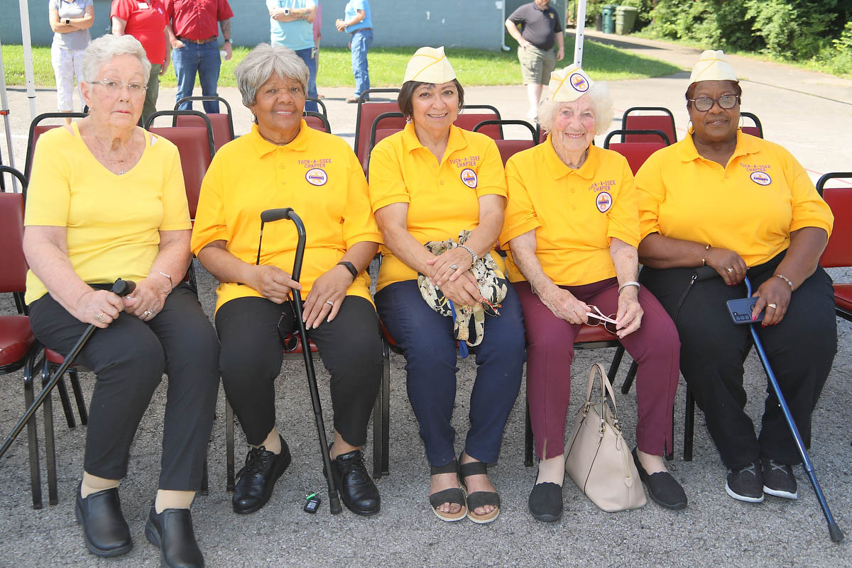 Linda Williams, Clara Hatter, June Cacal, Lottie Lane and Delores Gray Linda Williams, Clara Hatter, June Cacal, Lottie Lane and Delores Gray