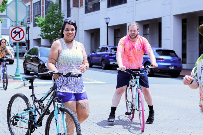 Tour De Ville Bicycle Riders. (DC Thomas, Clarksville Living Magazine)