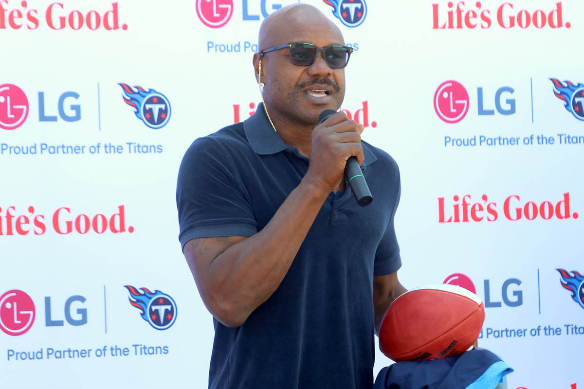 Former Tennessee Titan Keith Bulluck Former Tennessee Titan Keith Bulluck