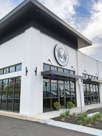 Four Brothers Pizza, Madison Street location