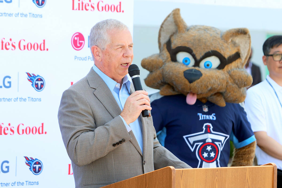 Mayor Joe Pitts to LG employees – The work you all do is part of what makes this community great Mayor Joe Pitts to LG employees – The work you all do is part of what makes this community great