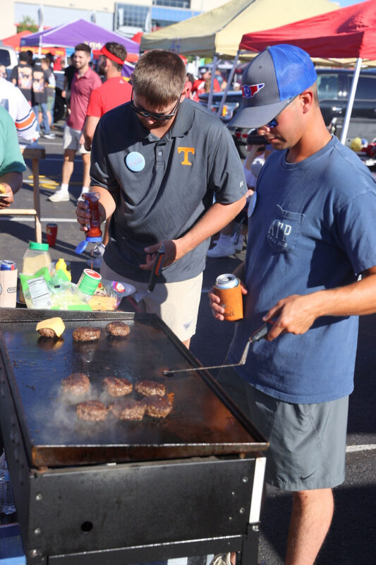Austin Peay Tailgate Alley. (Mark Haynes, Clarksville Living Magazine) Austin Peay Tailgate Alley. (Mark Haynes, Clarksville Living Magazine)