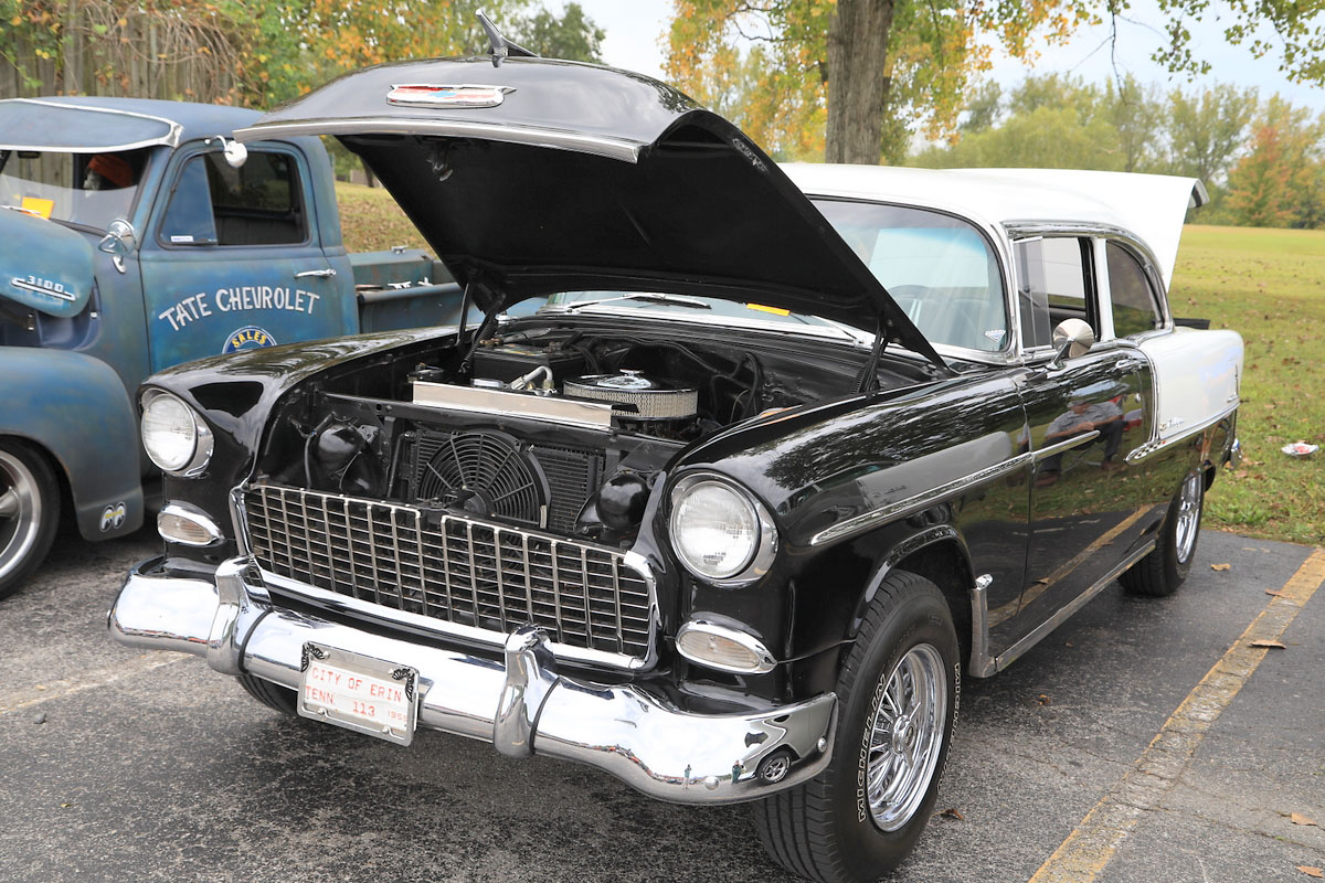 Clarksville Gearheads Car Club Celebrates Cars of All Types at Local Event. (Tony Centonze, Clarksville Living Magazine) Clarksville Gearheads Car Club Celebrates Cars of All Types at Local Event. (Tony Centonze, Clarksville Living Magazine)