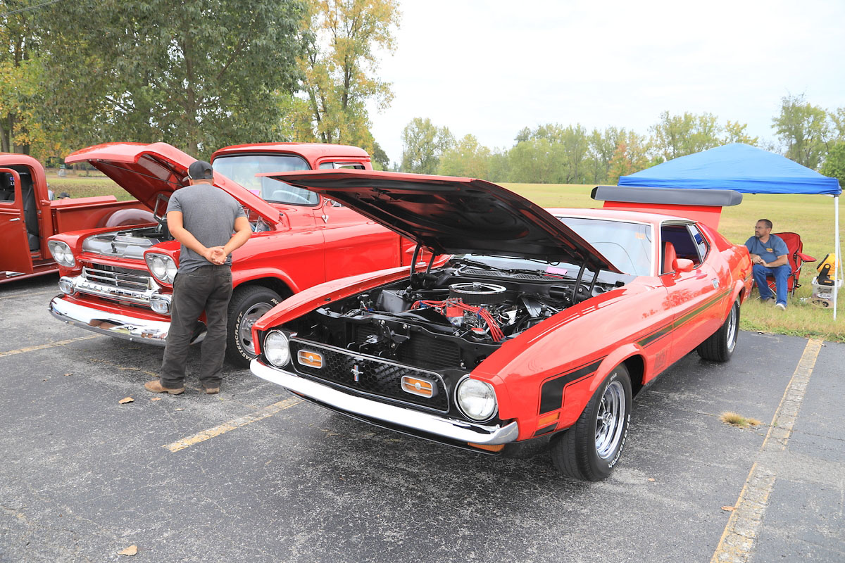 Clarksville Gearheads Car Club Celebrates Cars of All Types at Local Event. (Tony Centonze, Clarksville Living Magazine) Clarksville Gearheads Car Club Celebrates Cars of All Types at Local Event. (Tony Centonze, Clarksville Living Magazine)