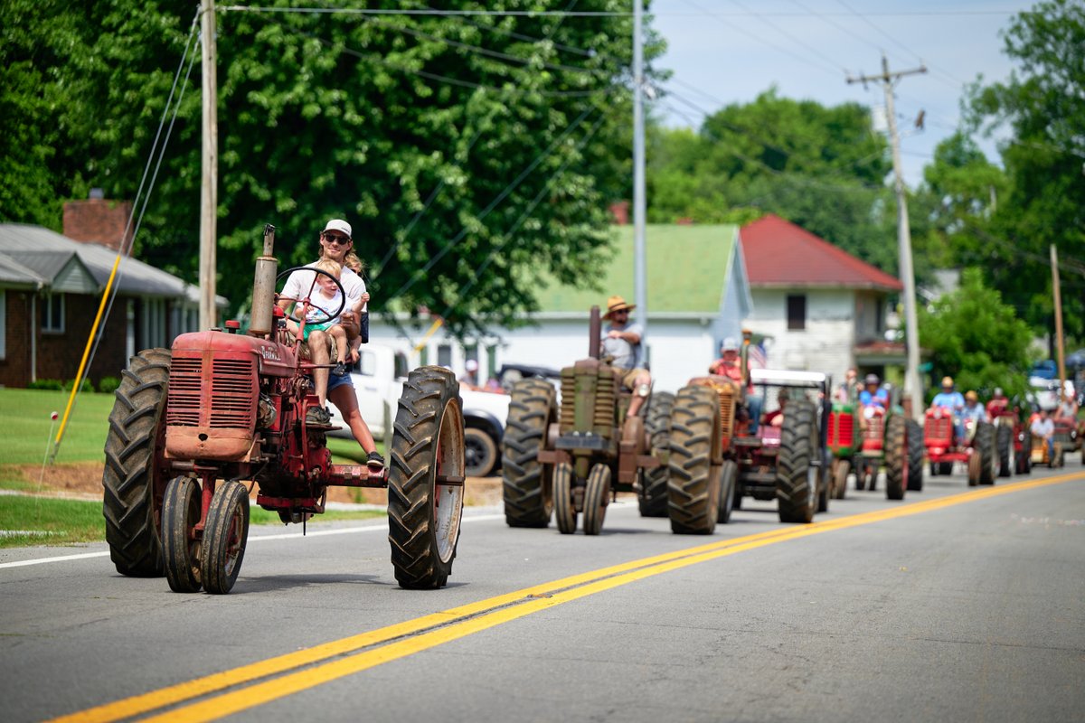 Threshermen’s Association's Annual Steam Threshing Show. (Jonathan Wheeler, Clarksville Living Magazine) Threshermen’s Association's Annual Steam Threshing Show. (Jonathan Wheeler, Clarksville Living Magazine)