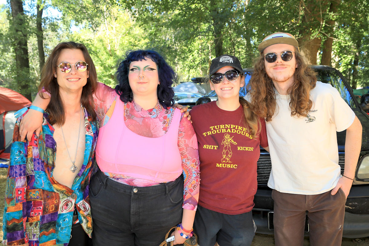 Jonathan Wolverton, Alex Scott, Sera Owens and Noah Heard Jonathan Wolverton, Alex Scott, Sera Owens and Noah Heard