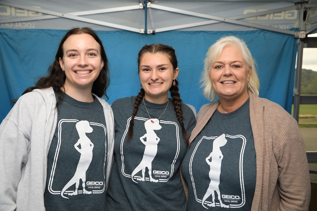 Brianna Gordon, Melody Shapman and Jeanine Hamilton Brianna Gordon, Melody Shapman and Jeanine Hamilton