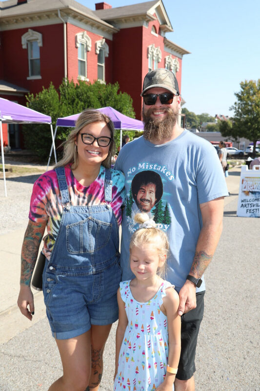 Kayla, John and Lainey Ainsworth Kayla, John and Lainey Ainsworth