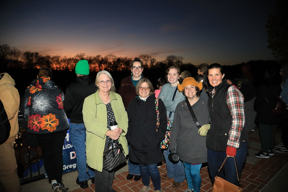 Clarksville's Christmas on the Cumberland Draws Thousands to McGregor Park for Festive Celebration. (Tony Centonze, Clarksville Living Magazine) Clarksville's Christmas on the Cumberland Draws Thousands to McGregor Park for Festive Celebration. (Tony Centonze, Clarksville Living Magazine)