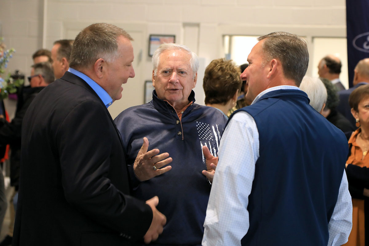 Jenkins & Wynne celebrates the opening of its new Ford Pro Elite Service Center Jenkins & Wynne celebrates the opening of its new Ford Pro Elite Service Center