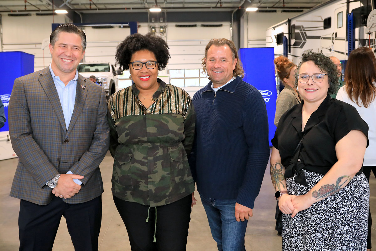 Jenkins & Wynne celebrates the opening of its new Ford Pro Elite Service Center Jenkins & Wynne celebrates the opening of its new Ford Pro Elite Service Center