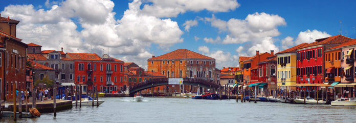 Murano. (Tony Centonze, Clarksville Living Magazine)