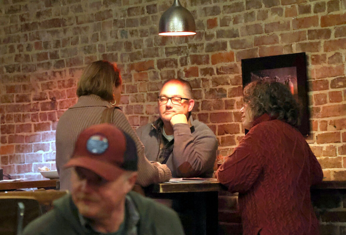 Customs House Museum&rsquo;s Second &amp; Commerce magazine hosts History on the Rocks at Strawberry Alley Ale Works. (Tony Centonze, Clarksville Living Magazine)