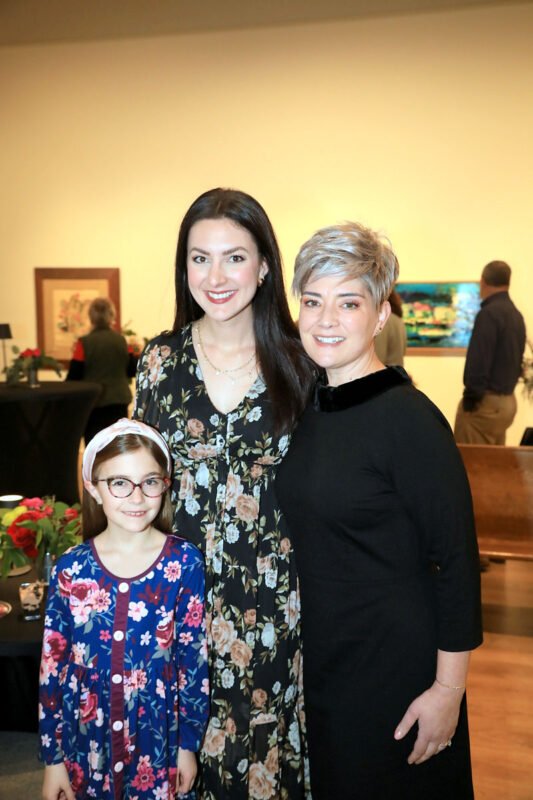 Elyza and Erin Yow, Stephanie Travis Elyza and Erin Yow, Stephanie Travis