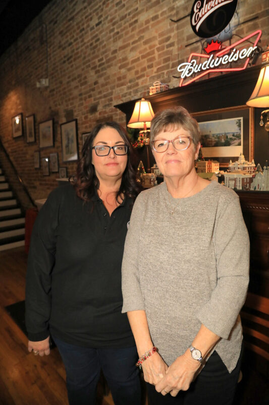 Melanie Thompson and Wanda Agee Melanie Thompson and Wanda Agee