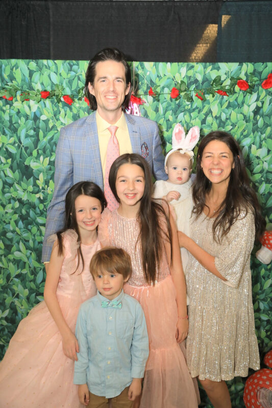 Eric and Megan Ellis with Kate, Knox, Allie and Lucy
