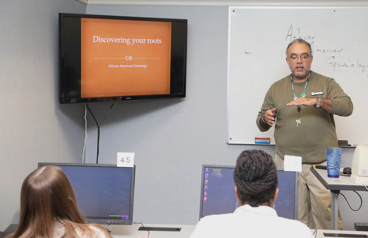 Raymond Rosado led a discussion on Arfican American Genealogy Raymond Rosado led a discussion on Arfican American Genealogy