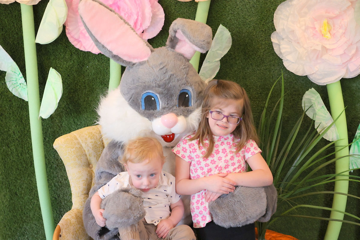 Yellow Creek Baptist Church Shares Love and Joy with Huge Easter Egg Hunt. (Mark Haynes, Clarksville Living Magazine) Yellow Creek Baptist Church Shares Love and Joy with Huge Easter Egg Hunt. (Mark Haynes, Clarksville Living Magazine)